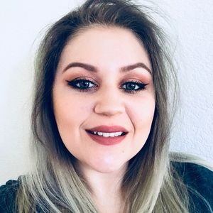 Meet your Posher, Jami